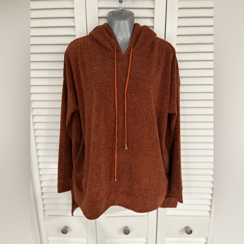 Simple By Suzanne Betro Hooded Oversized Sweater/ Medium
